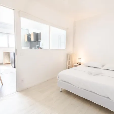Apartment Quiet In The Heart Of Les Halles Tours