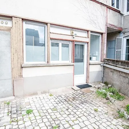 Quiet In The Heart Of Les Halles Apartment *